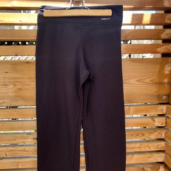 Adidas Climate Training Yoga Capris - Picture 3 of 4